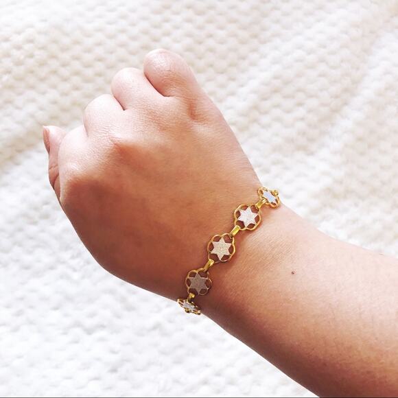 Gold Multi Stars Chain Bracelet - Picture 1 of 8